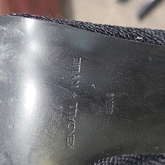 Boots - Picture 6 of 8